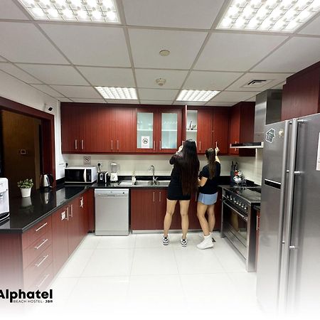 Alphatel Beach Hostel Jbr Дубай Екстериор снимка